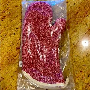 Pampered Chef Oven Mitt  *Retired*